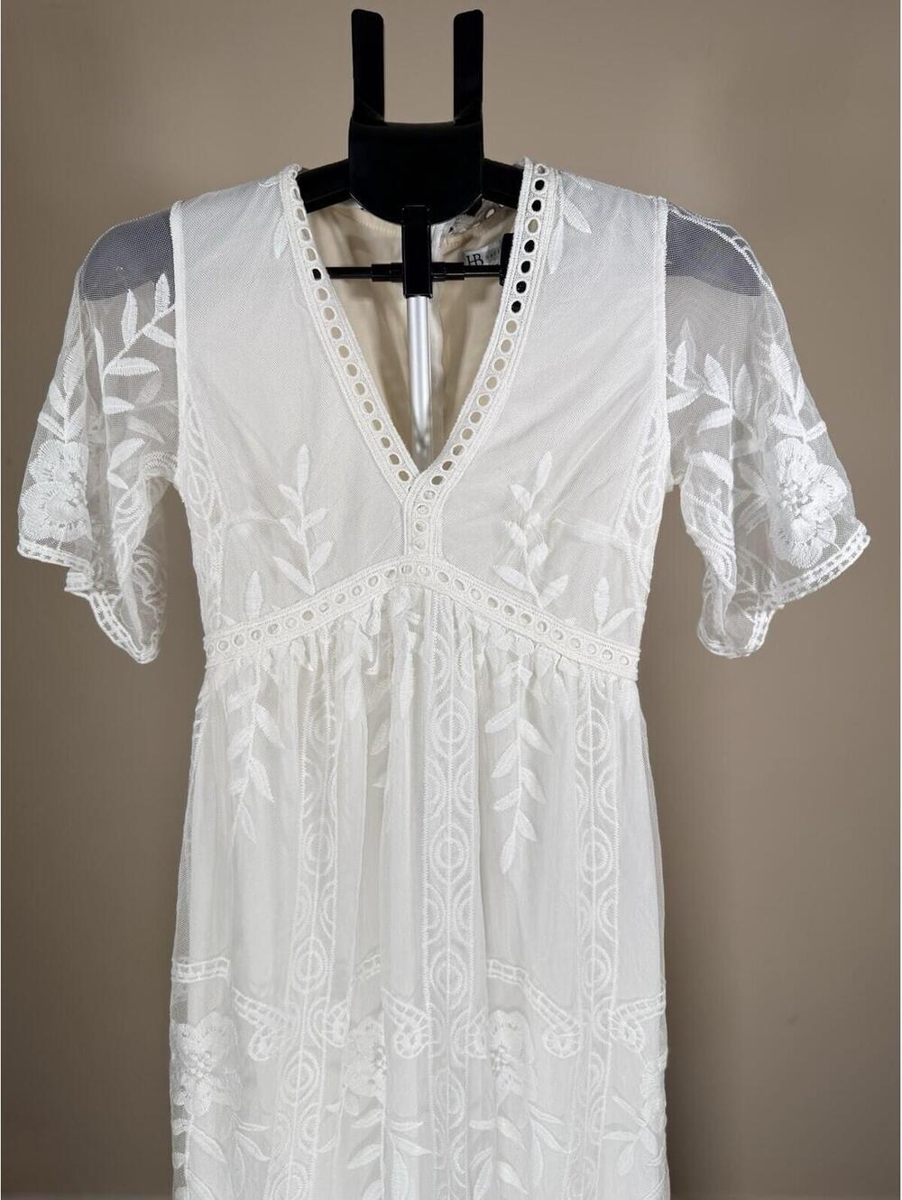 Hazel Blues White Lace Maxi Dress Scalloped Plunge V-Neck Boho Size Small - Picture 4 of 14